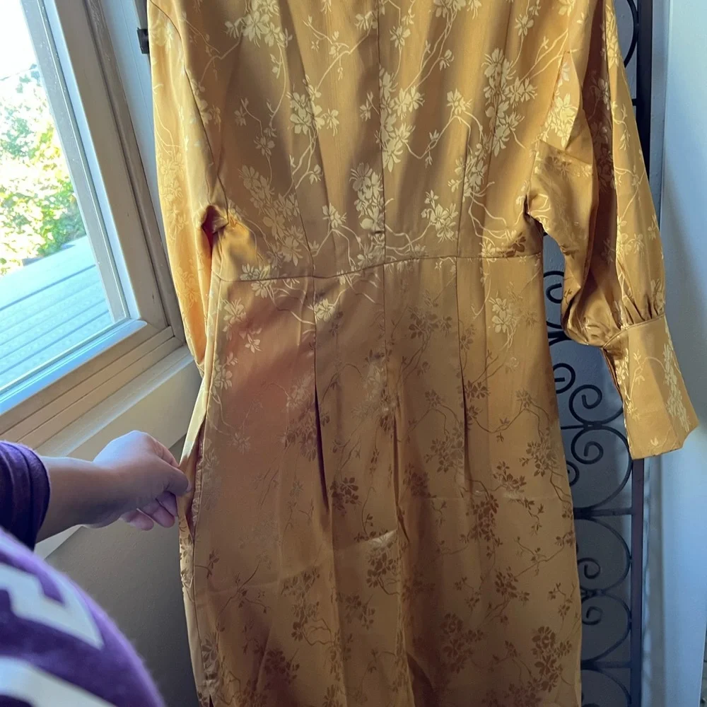 Top - Picture 5 of 8